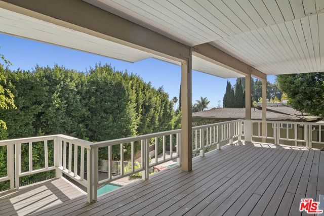 1478 Sunset Plaza Drive, West Hollywood, CA 90069