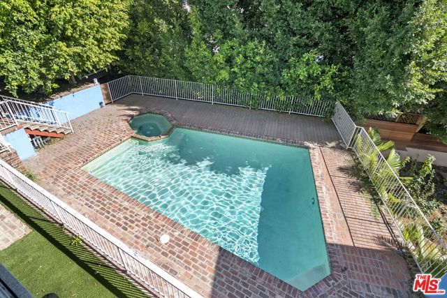 1478 Sunset Plaza Drive, West Hollywood, CA 90069