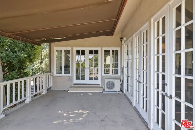 1478 Sunset Plaza Drive, West Hollywood, CA 90069