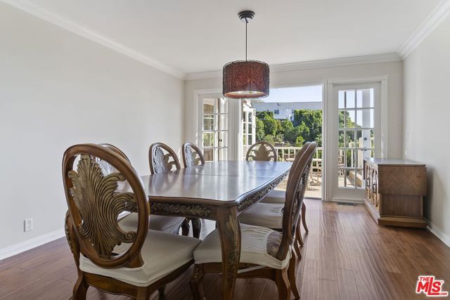 1478 Sunset Plaza Drive, West Hollywood, CA 90069