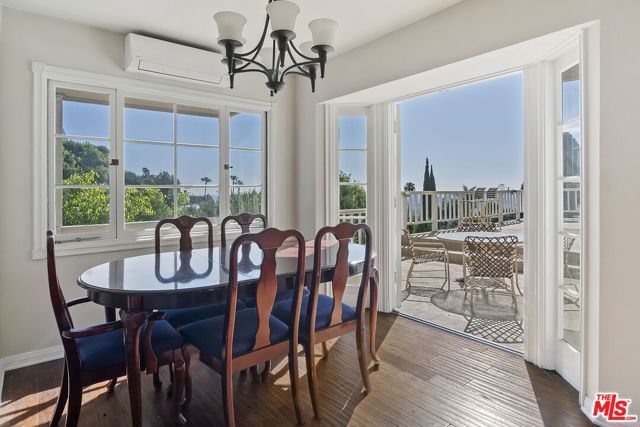 1478 Sunset Plaza Drive, West Hollywood, CA 90069