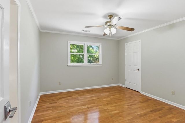 8154 MEADOW GLEN DR, Germantown, TN 38138