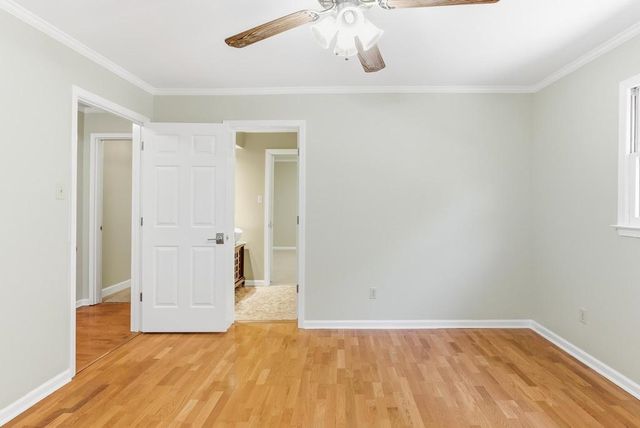 8154 MEADOW GLEN DR, Germantown, TN 38138