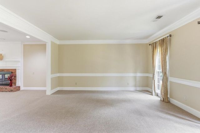 8154 MEADOW GLEN DR, Germantown, TN 38138