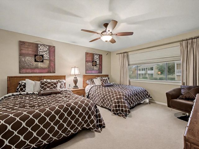 75 April Point Drive S, Conroe, TX 77356