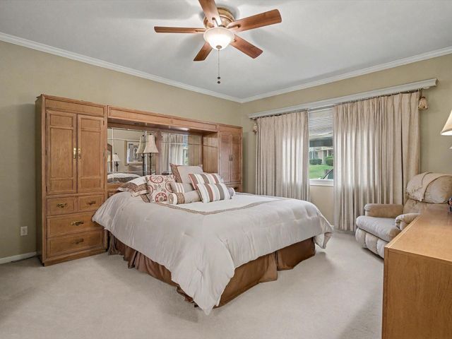 75 April Point Drive S, Conroe, TX 77356