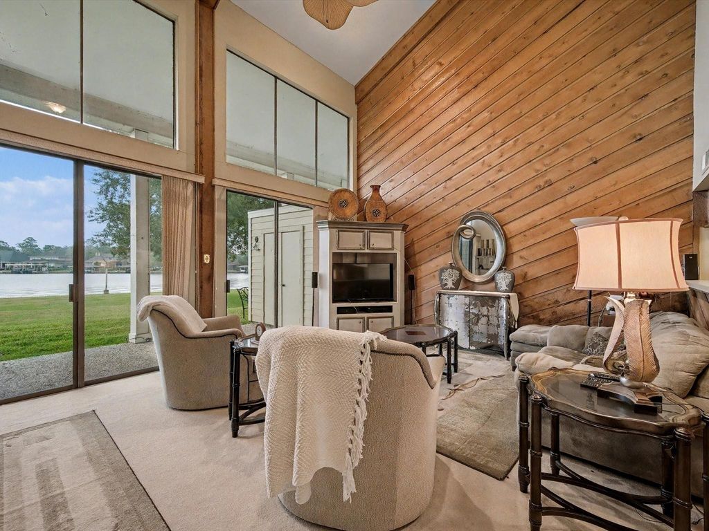 75 April Point Drive S, Conroe, TX 77356