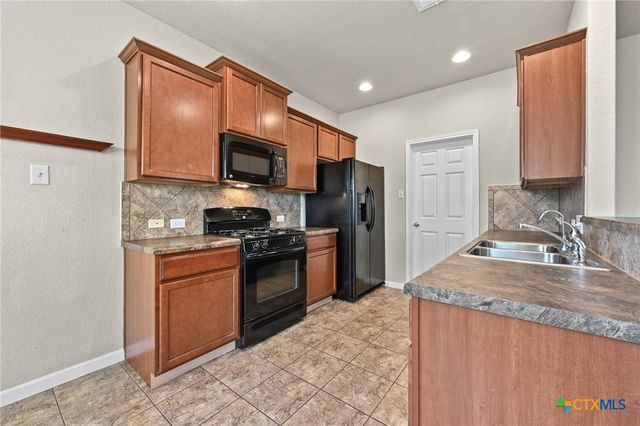 110 Brazoria Trail, San Marcos, TX 78666