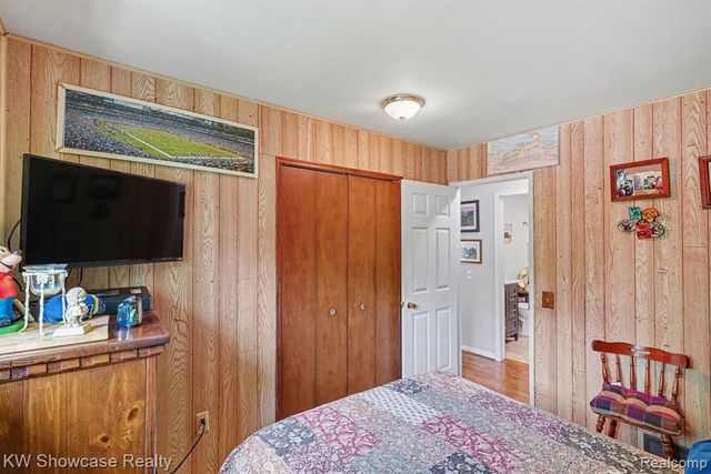 4200 Woodcock Way, Highland, MI 48357