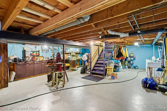 4200 Woodcock Way, Highland, MI 48357