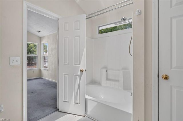 2512 New Kent ST, Virginia Beach, VA 23456