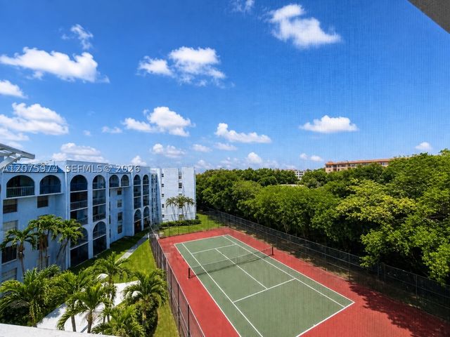 9440 Fontainebleau Blvd 515, Miami, FL 33172