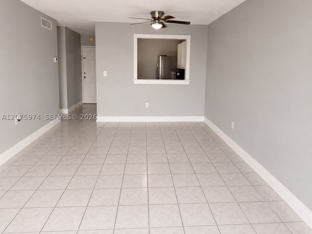 9440 Fontainebleau Blvd 515, Miami, FL 33172