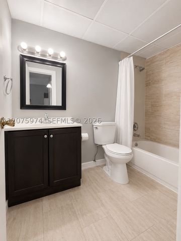 9440 Fontainebleau Blvd 515, Miami, FL 33172
