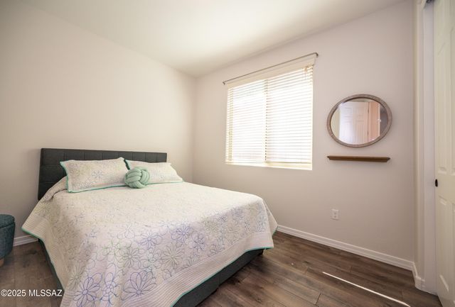 5758 S Clonmellon Avenue, Tucson, AZ 85747