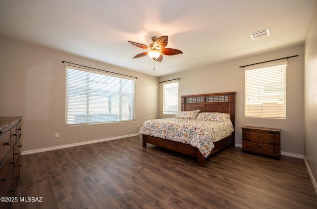 5758 S Clonmellon Avenue, Tucson, AZ 85747