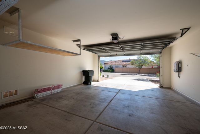 5758 S Clonmellon Avenue, Tucson, AZ 85747