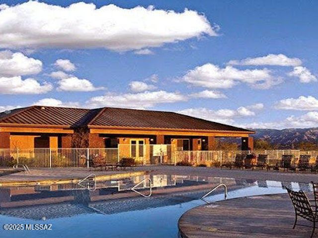 5758 S Clonmellon Avenue, Tucson, AZ 85747
