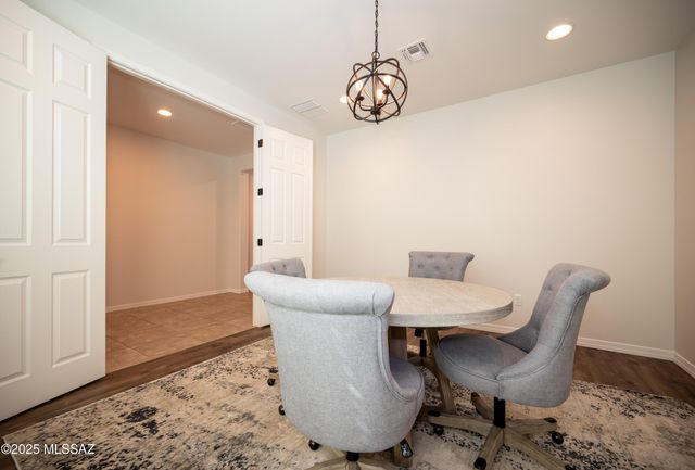5758 S Clonmellon Avenue, Tucson, AZ 85747