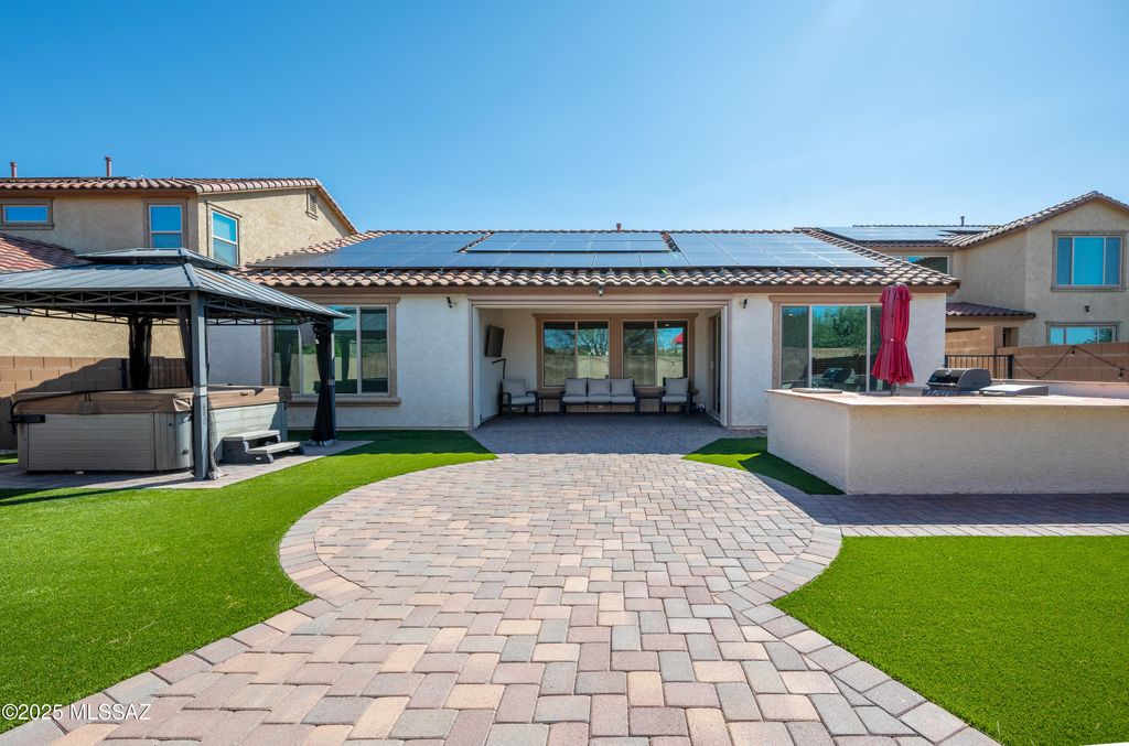5758 S Clonmellon Avenue, Tucson, AZ 85747
