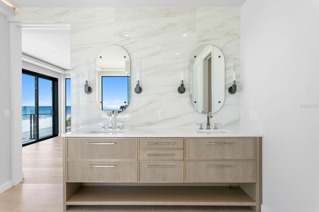 70 GULF BOULEVARD, Indian Rocks Beach, FL 33785