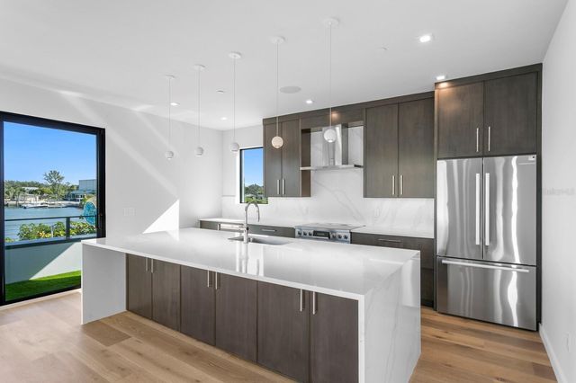 70 GULF BOULEVARD, Indian Rocks Beach, FL 33785