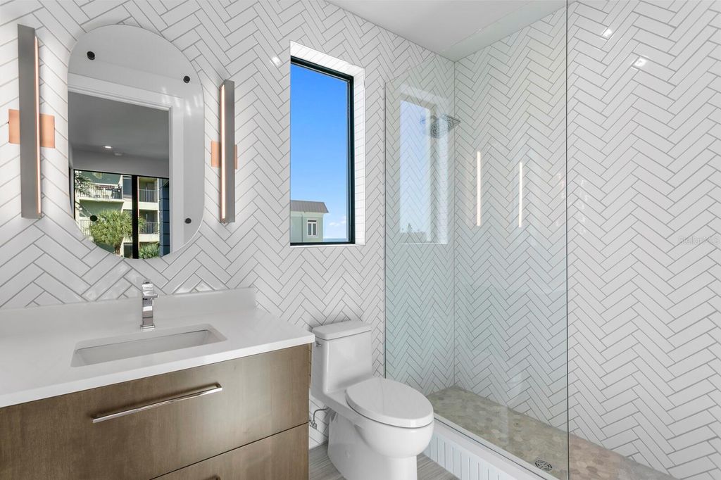 Image 50 of property listing at 70 GULF BOULEVARD, Indian Rocks Beach, FL 33785