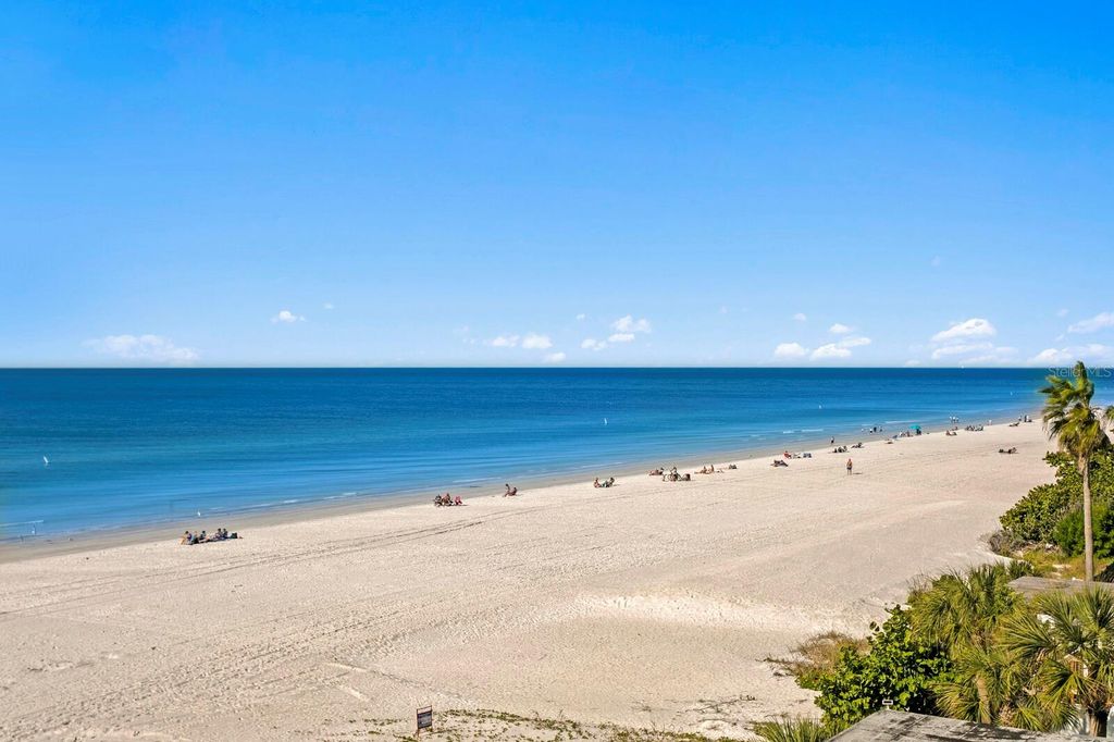 Image 55 of property listing at 70 GULF BOULEVARD, Indian Rocks Beach, FL 33785