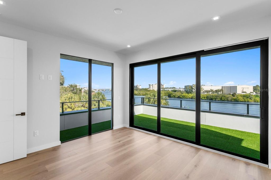 Image 62 of property listing at 70 GULF BOULEVARD, Indian Rocks Beach, FL 33785