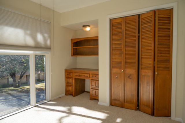 2001 Park Hill Drive, Arlington, TX 76012