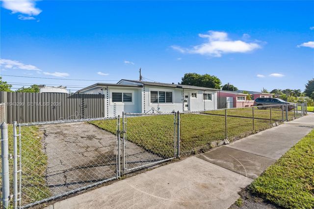 2441 NW 181st Ter, Miami Gardens, FL 33056