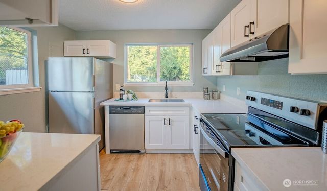 12419 SE Petrovitsky Road, Renton, WA 98058