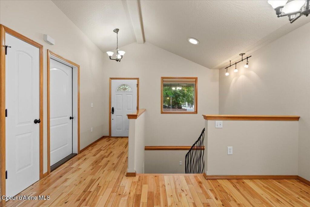1205 N 6th ST, Coeur d'Alene, ID 83814 photo 3