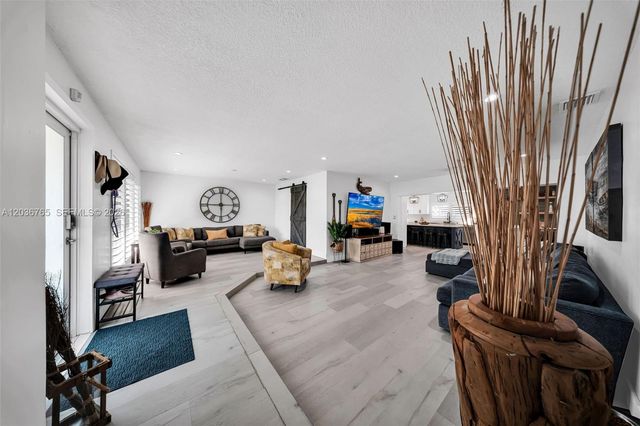 10431 SW 93rd Street, Miami, FL 33176