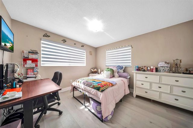 10431 SW 93rd Street, Miami, FL 33176