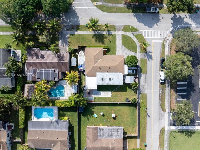 10431 SW 93rd Street, Miami, FL 33176