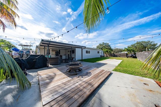 10431 SW 93rd Street, Miami, FL 33176