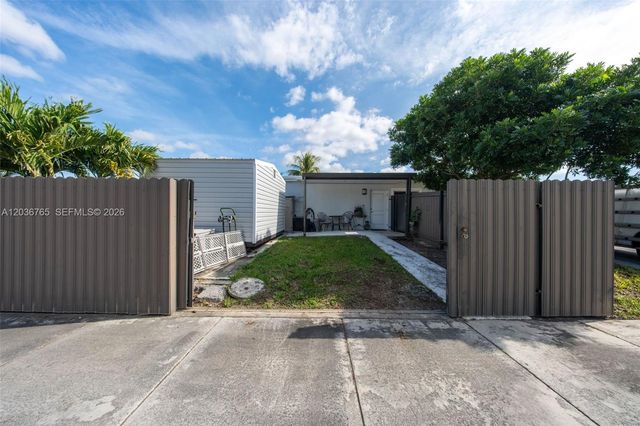 10431 SW 93rd Street, Miami, FL 33176