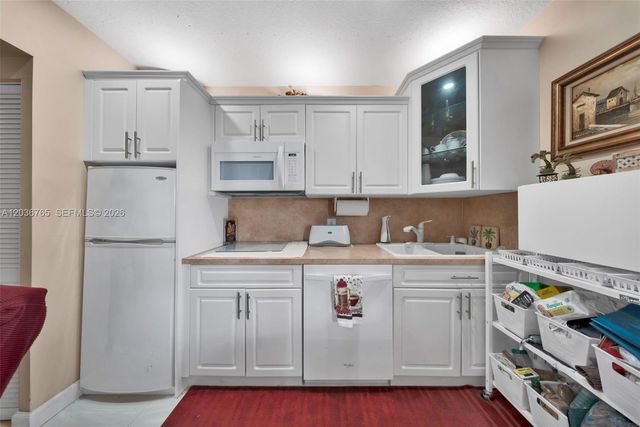 10431 SW 93rd Street, Miami, FL 33176