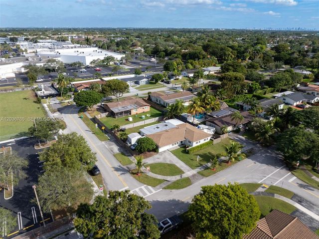 10431 SW 93rd Street, Miami, FL 33176