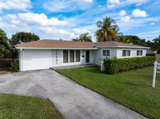 10431 SW 93rd Street, Miami, FL 33176