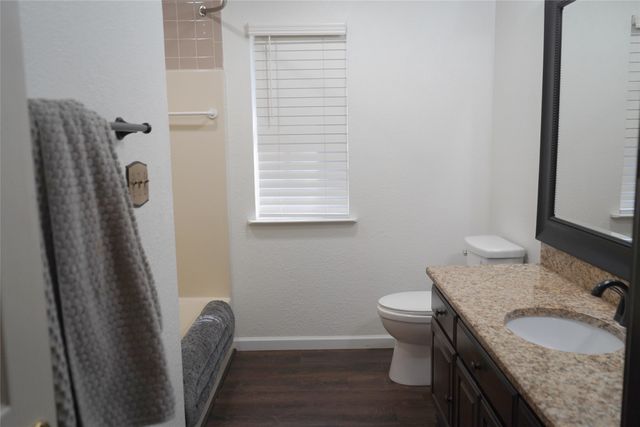 286 W Ridge Street, Decatur, TX 76234