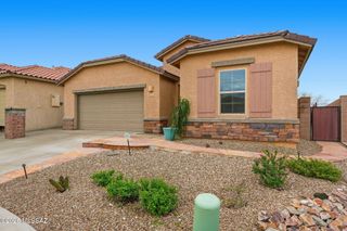 835 N Robb Hill Place, Tucson, AZ 85710