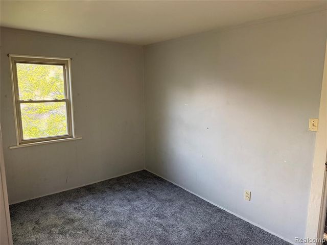 4100 Jackson Street, Dearborn Heights, MI 48125