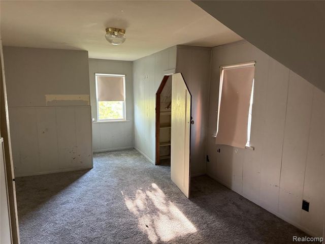 4100 Jackson Street, Dearborn Heights, MI 48125
