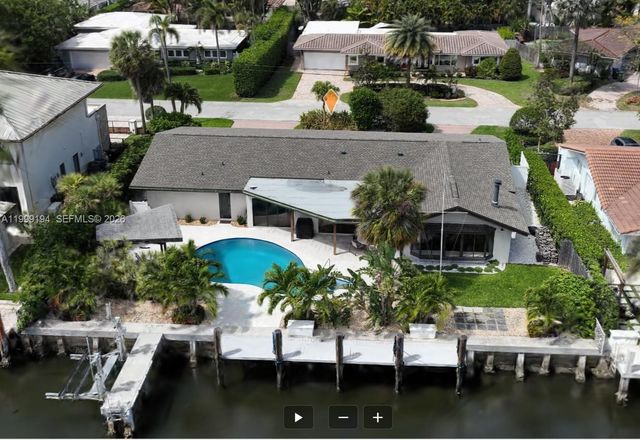 2832 NE 26th St, Fort Lauderdale, FL 33305