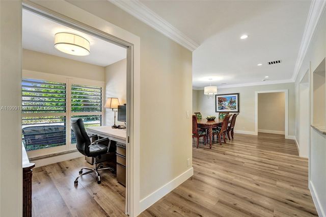2832 NE 26th St, Fort Lauderdale, FL 33305