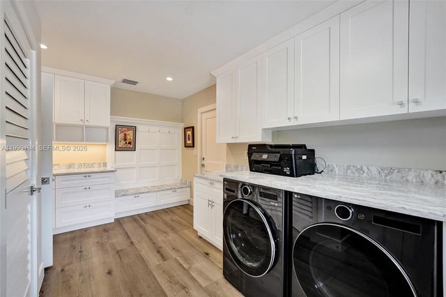 2832 NE 26th St, Fort Lauderdale, FL 33305