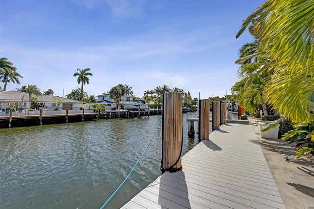 2832 NE 26th St, Fort Lauderdale, FL 33305