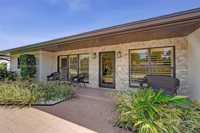 2832 NE 26th St, Fort Lauderdale, FL 33305